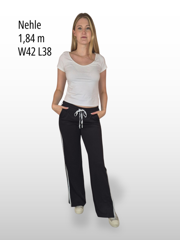 BGLVY - AMBER, Straight Leg, High-Waist, Black vorne