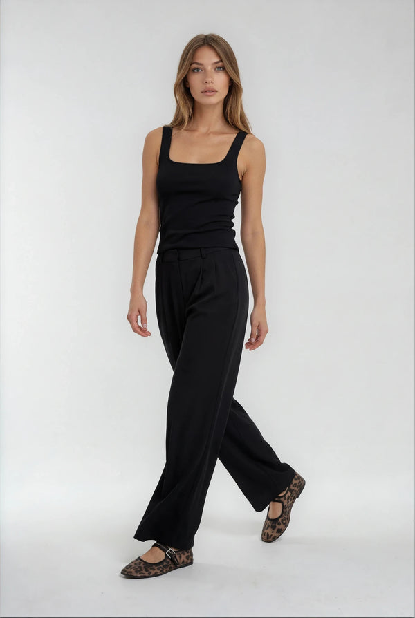 BOGILVY-LIV-DAMEN STOFFHOSE-BLACK-VORNE-LAUFEND