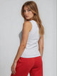 Bogilvy-Emma-red-ganzkoerperbild