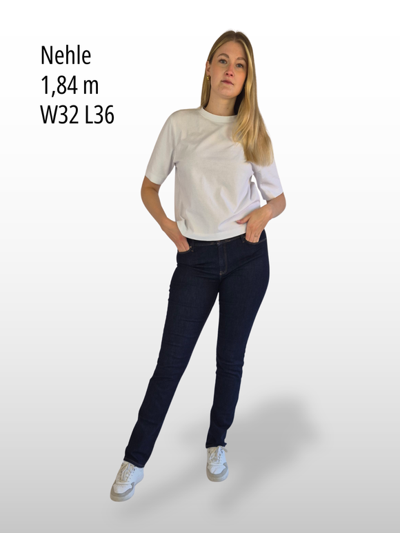 CROSS JEANS - ANYA Jeans, Slim Fit, Mid-Waist, Dark Blue Rinsed vorne