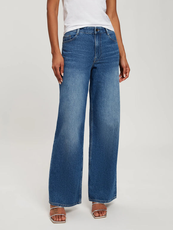 CROSS JEANS - Damen Jeans, Flare Fit, Mid Waist, Mid Blue vorne