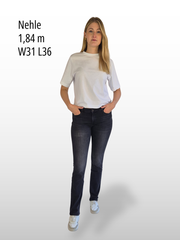 CROSS JEANS - ROSE Jeans, Straight Fit, Mid-Waist, Black vorne