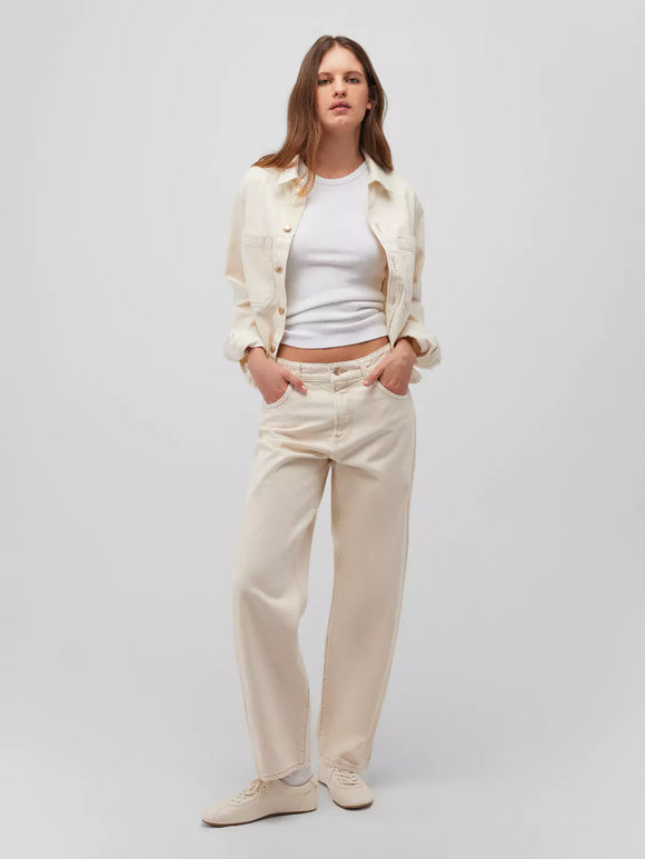 LEILA-1010600-A1329-VORNE