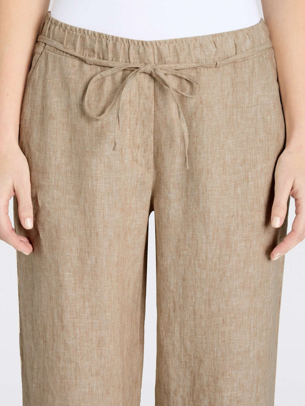 MACJeans-ChiaraBelt-AlmondBeige-Teilkörper-vorne
