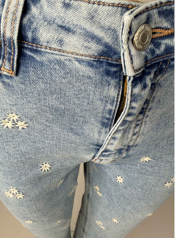 MAVI-NEWYORK-STRAIGHT-FRONT