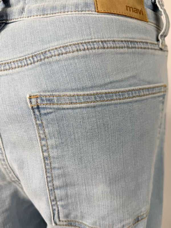 MAVIJEANS-LEILA-IceBrushed-Barrel-LightDenim-detail-back