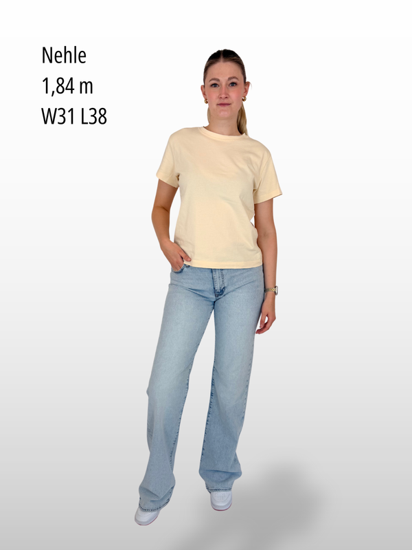 Mavi-Ibiza-Light Blue 90´s-Straight-Ganzkörper-vorne