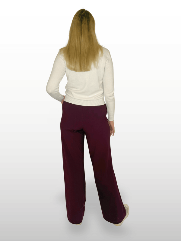 Only M Travel Fit Strong High Performence Textile High Waist Straight Vino Ganzkörperfoto hinten