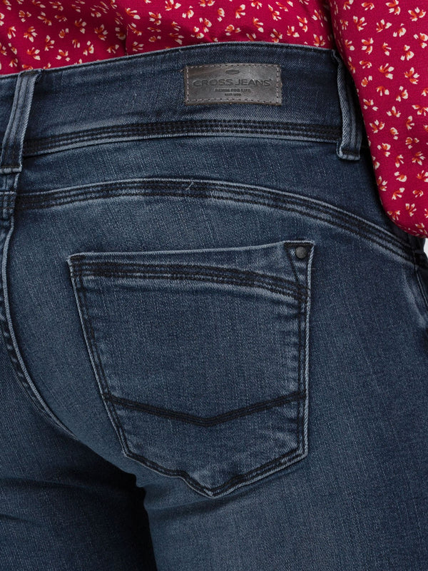 CROSS JEANS - LOIE, Straight, Dark Blue, Mid Waist, Push up, Länge 30 - L30 - Länge 32 - L32 - Länge 34 - L34 - Länge 36 - L36- Länge 38 - L38 - hinten - Gesäß - Rückansicht